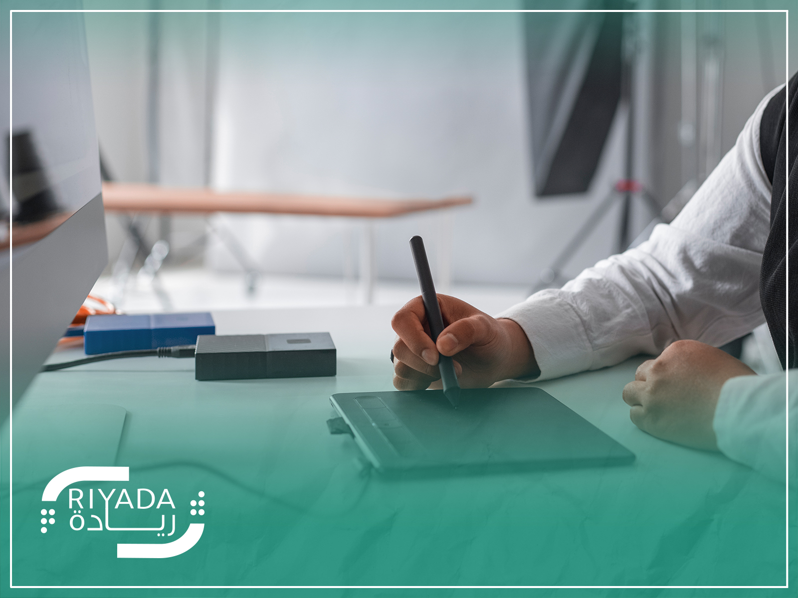 ما أساسيات إدارة الموظفين عن بُعد للشركات السعودية؟